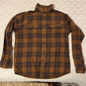 Patagonia plaid button up Men’s medium